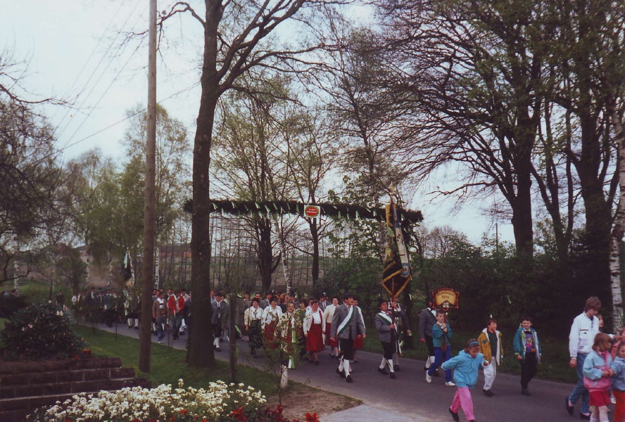 1989_mit_den_eglingern_zum_jugendkoenig.jpg